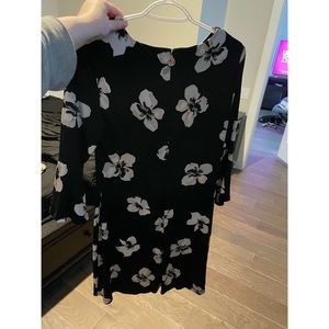 Super feminine Tommy Hilfiger dress